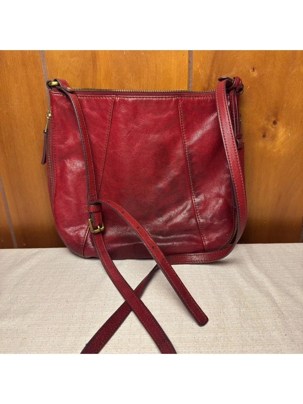 Fossil Red Leather Crossbody Vintage Distressed Patina Convertible Suede Bottom